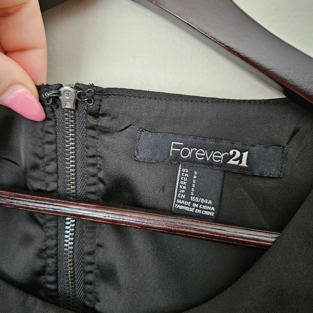 Forever 21 Dress Mini Little Black LBD Belted Sleeveless Cocktail Neutral - Picture 6 of 8